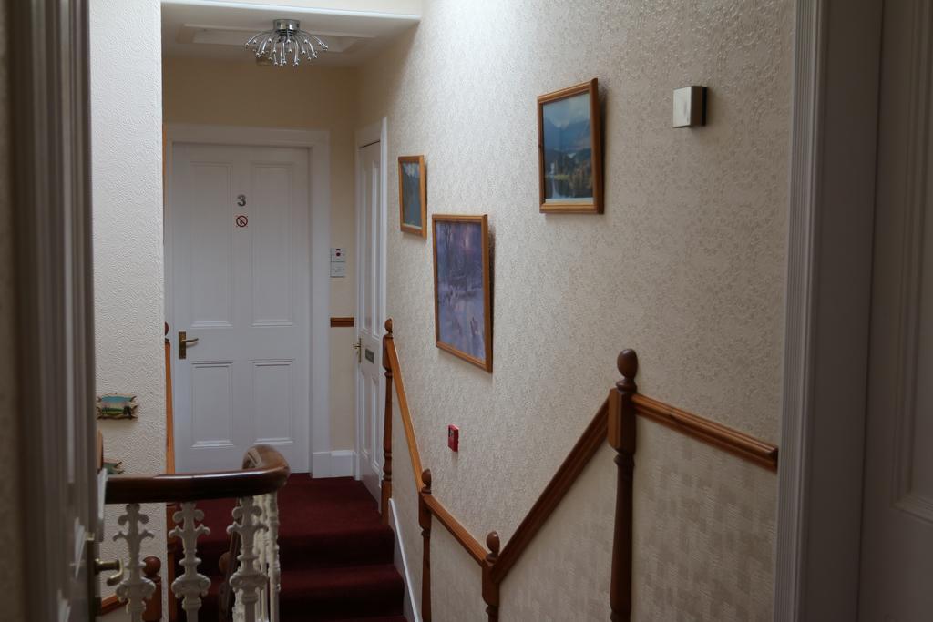 Hawthorn Lodge Guest House Inverness Extérieur photo